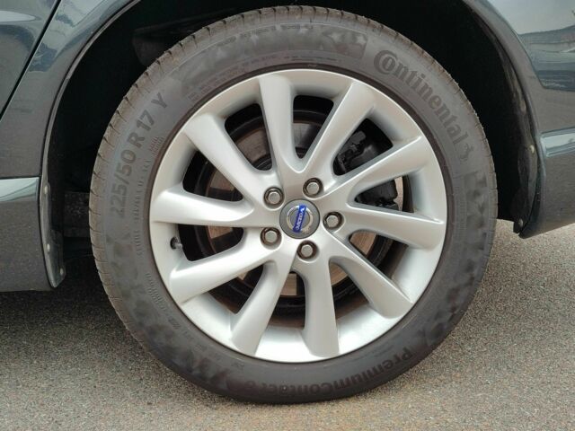 Серый Вольво В70, объемом двигателя 2 л и пробегом 256 тыс. км за 14899 $, фото 19 на Automoto.ua