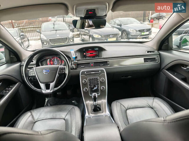 Серый Вольво В70, объемом двигателя 2 л и пробегом 215 тыс. км за 14300 $, фото 24 на Automoto.ua