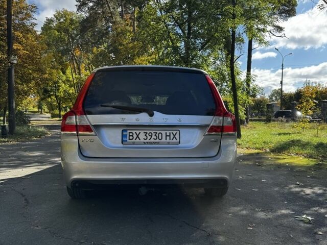 Серый Вольво В70, объемом двигателя 1.6 л и пробегом 220 тыс. км за 10500 $, фото 4 на Automoto.ua