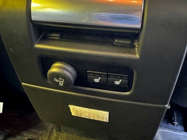 Серый Вольво В70, объемом двигателя 1.6 л и пробегом 220 тыс. км за 10500 $, фото 7 на Automoto.ua