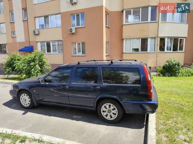 Синій Вольво V70, об'ємом двигуна 2.44 л та пробігом 382 тис. км за 3499 $, фото 7 на Automoto.ua