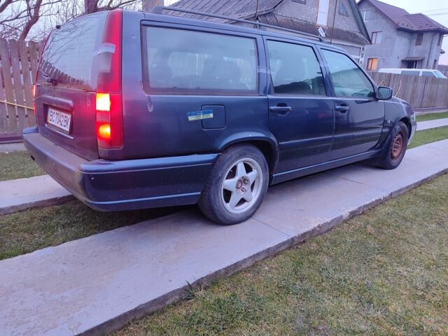 Синий Вольво В70, объемом двигателя 0 л и пробегом 489 тыс. км за 1084 $, фото 4 на Automoto.ua