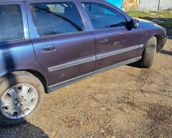 Синий Вольво В70, объемом двигателя 2.5 л и пробегом 390 тыс. км за 4999 $, фото 9 на Automoto.ua