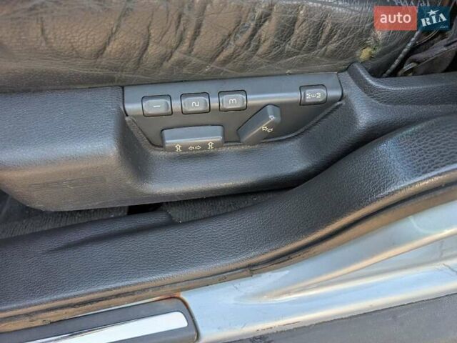 Синий Вольво В70, объемом двигателя 2.44 л и пробегом 190 тыс. км за 4490 $, фото 11 на Automoto.ua