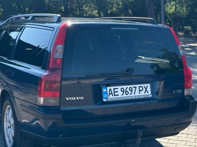 Синий Вольво В70, объемом двигателя 2.4 л и пробегом 309 тыс. км за 6300 $, фото 15 на Automoto.ua