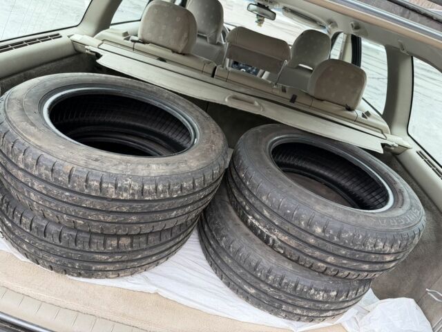 Синий Вольво В70, объемом двигателя 2.4 л и пробегом 111 тыс. км за 3200 $, фото 6 на Automoto.ua