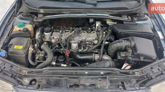 Синій Вольво V70, об'ємом двигуна 2.4 л та пробігом 270 тис. км за 5400 $, фото 10 на Automoto.ua