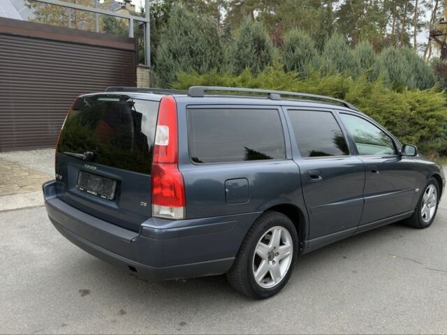 Вольво V70 2006 у Синельниковом на Automoto.ua Синій Вольво V70, об'ємом двигуна 2.4 л та пробігом 300 тис. км за 3190 $, фото 4 на Automoto.ua