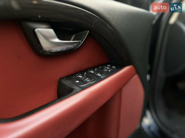 Синій Вольво V70, об'ємом двигуна 2.4 л та пробігом 390 тис. км за 7200 $, фото 22 на Automoto.ua