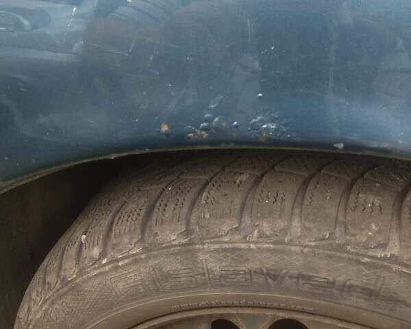 Синий Вольво В70, объемом двигателя 2.4 л и пробегом 240 тыс. км за 6000 $, фото 3 на Automoto.ua