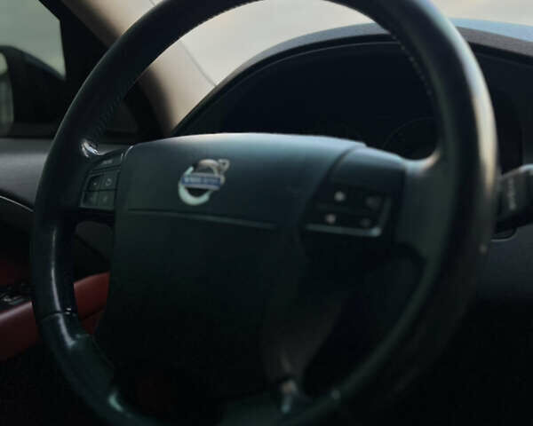 Синій Вольво V70, об'ємом двигуна 2.4 л та пробігом 390 тис. км за 7200 $, фото 36 на Automoto.ua