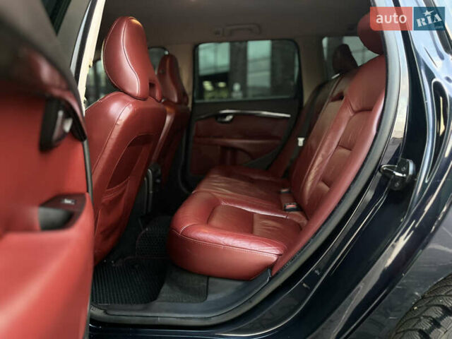 Синій Вольво V70, об'ємом двигуна 2.4 л та пробігом 390 тис. км за 7200 $, фото 25 на Automoto.ua