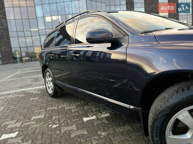 Синій Вольво V70, об'ємом двигуна 2.4 л та пробігом 390 тис. км за 7200 $, фото 10 на Automoto.ua