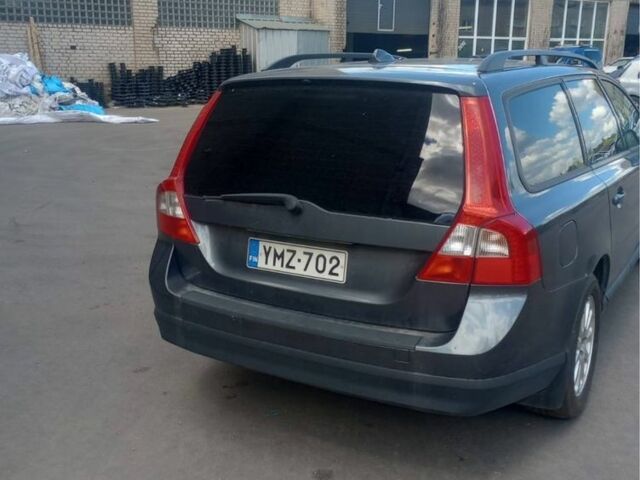 Синій Вольво V70, об'ємом двигуна 2.4 л та пробігом 317 тис. км за 3850 $, фото 2 на Automoto.ua