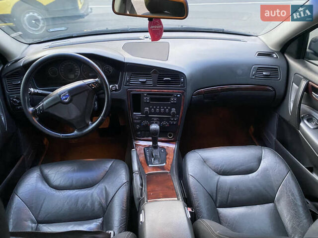 Синий Вольво В70, объемом двигателя 2.44 л и пробегом 315 тыс. км за 5500 $, фото 7 на Automoto.ua