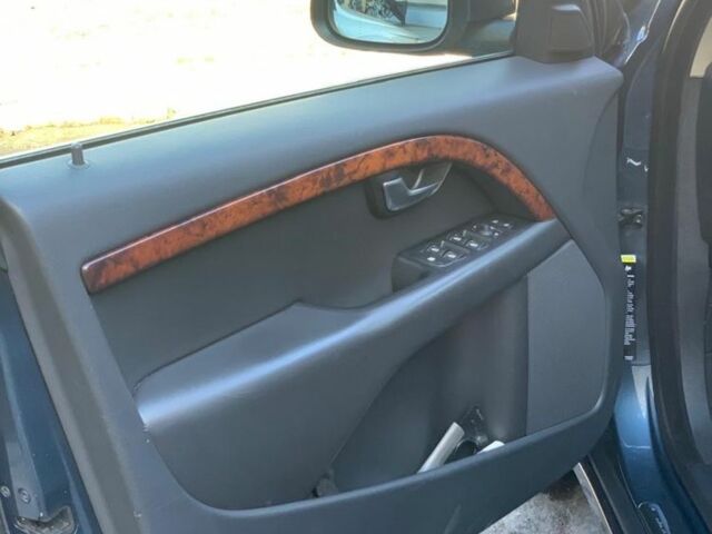 Синій Вольво V70, об'ємом двигуна 2 л та пробігом 300 тис. км за 6995 $, фото 7 на Automoto.ua