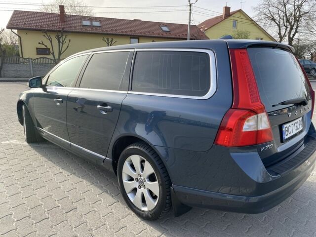 Синий Вольво В70, объемом двигателя 2.4 л и пробегом 360 тыс. км за 7500 $, фото 6 на Automoto.ua