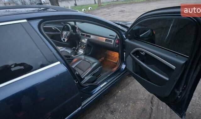 Синий Вольво В70, объемом двигателя 1.56 л и пробегом 275 тыс. км за 10500 $, фото 13 на Automoto.ua