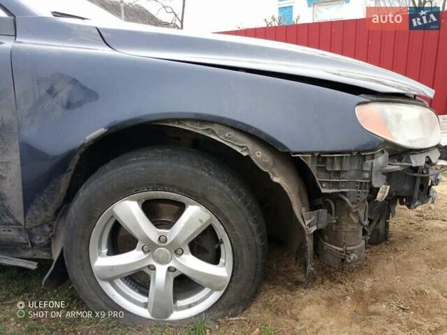 Синий Вольво В70, объемом двигателя 1.56 л и пробегом 253 тыс. км за 4000 $, фото 4 на Automoto.ua