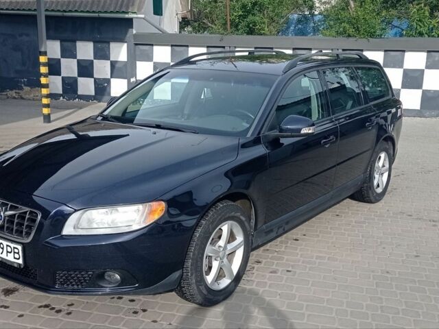 Синій Вольво V70, об'ємом двигуна 2 л та пробігом 245 тис. км за 8100 $, фото 7 на Automoto.ua