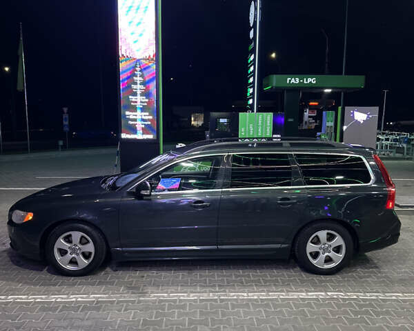 Синий Вольво В70, объемом двигателя 1.56 л и пробегом 224 тыс. км за 7500 $, фото 3 на Automoto.ua