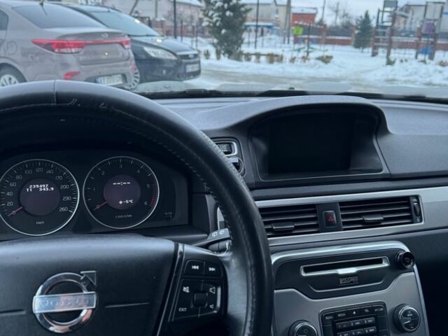 Синій Вольво V70, об'ємом двигуна 1.6 л та пробігом 240 тис. км за 10500 $, фото 18 на Automoto.ua