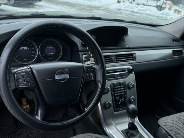 Синій Вольво V70, об'ємом двигуна 1.56 л та пробігом 240 тис. км за 8500 $, фото 23 на Automoto.ua