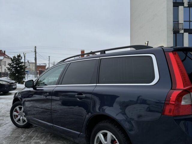 Синій Вольво V70, об'ємом двигуна 1.6 л та пробігом 240 тис. км за 10500 $, фото 6 на Automoto.ua