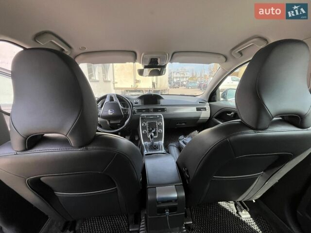 Синій Вольво V70, об'ємом двигуна 2 л та пробігом 309 тис. км за 13500 $, фото 8 на Automoto.ua