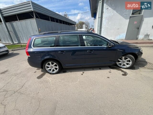 Синій Вольво V70, об'ємом двигуна 2 л та пробігом 309 тис. км за 13500 $, фото 4 на Automoto.ua