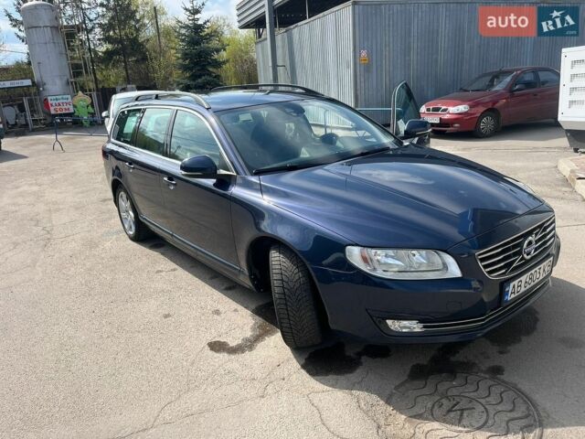 Синій Вольво V70, об'ємом двигуна 2 л та пробігом 309 тис. км за 13500 $, фото 3 на Automoto.ua