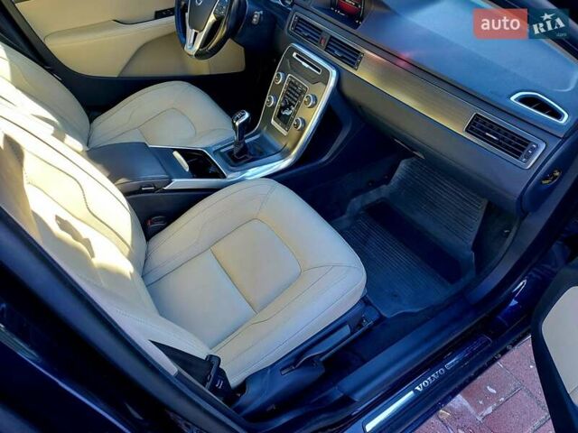 Синій Вольво V70, об'ємом двигуна 2 л та пробігом 232 тис. км за 14444 $, фото 28 на Automoto.ua