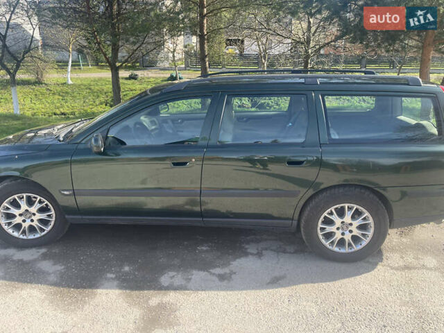 Зеленый Вольво В70, объемом двигателя 2.5 л и пробегом 320 тыс. км за 5900 $, фото 5 на Automoto.ua