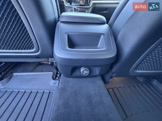 Белый Вольво В90, объемом двигателя 2 л и пробегом 242 тыс. км за 26300 $, фото 61 на Automoto.ua