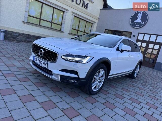 Белый Вольво В90, объемом двигателя 2 л и пробегом 242 тыс. км за 26300 $, фото 8 на Automoto.ua