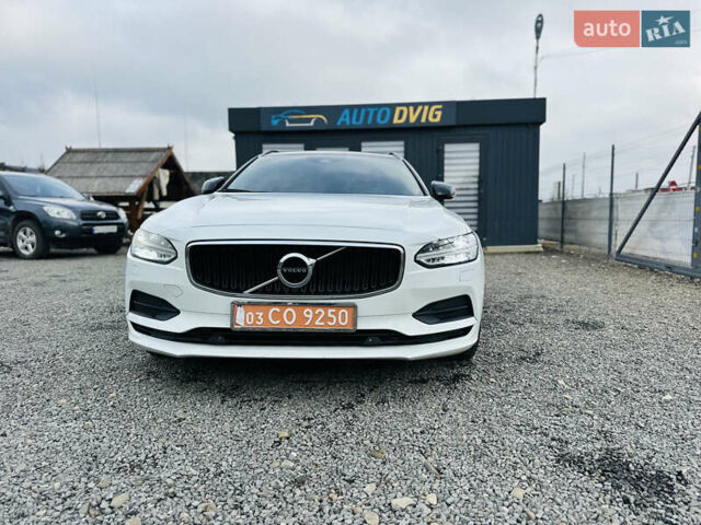 Білий Вольво В90, об'ємом двигуна 2 л та пробігом 240 тис. км за 19700 $, фото 2 на Automoto.ua