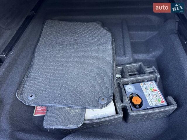 Белый Вольво В90, объемом двигателя 2 л и пробегом 242 тыс. км за 26300 $, фото 67 на Automoto.ua