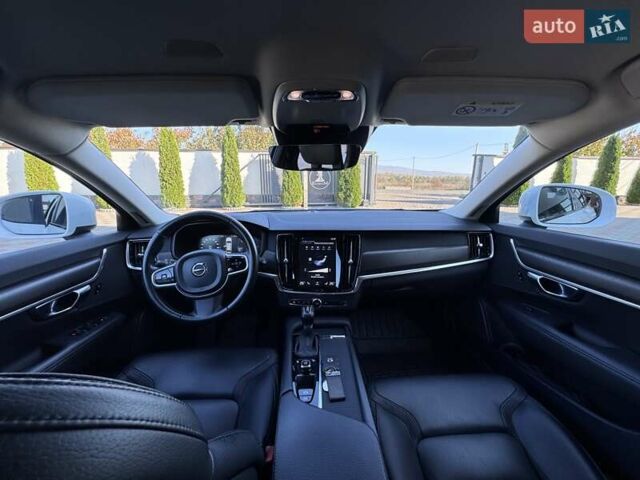 Белый Вольво В90, объемом двигателя 2 л и пробегом 242 тыс. км за 26300 $, фото 42 на Automoto.ua