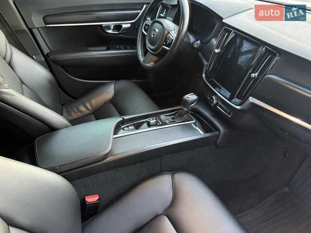 Білий Вольво В90, об'ємом двигуна 1.97 л та пробігом 299 тис. км за 17999 $, фото 21 на Automoto.ua