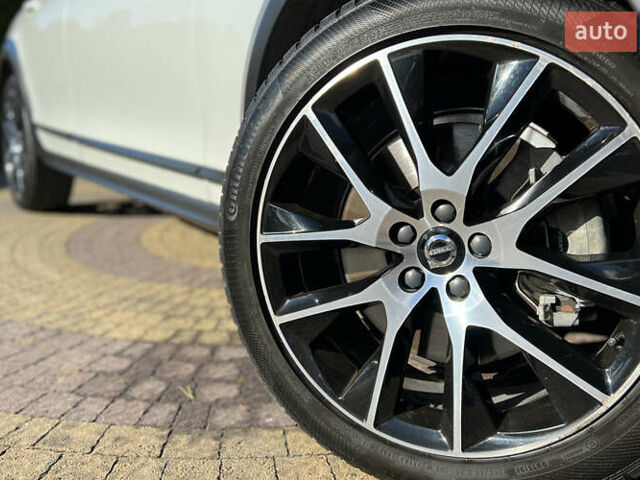 Белый Вольво В90, объемом двигателя 1.97 л и пробегом 59 тыс. км за 36900 $, фото 24 на Automoto.ua