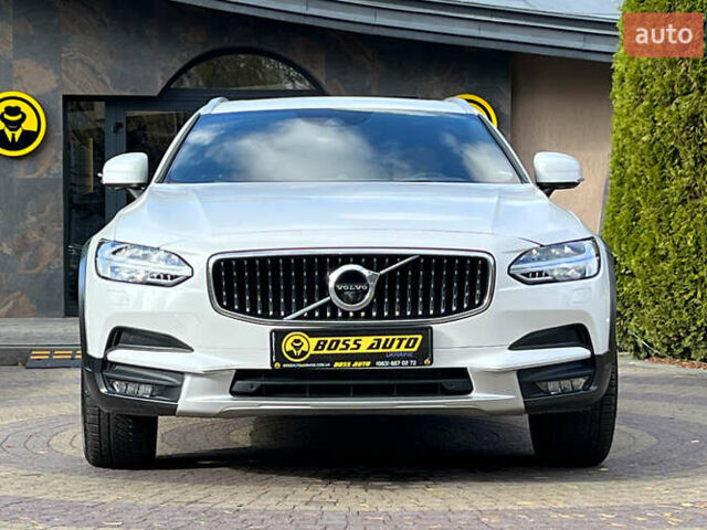 Белый Вольво В90, объемом двигателя 1.97 л и пробегом 59 тыс. км за 36900 $, фото 1 на Automoto.ua