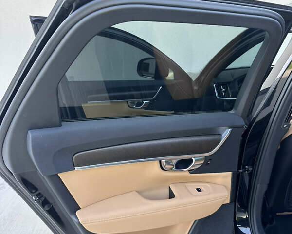 Черный Вольво В90, объемом двигателя 1.97 л и пробегом 140 тыс. км за 24999 $, фото 26 на Automoto.ua