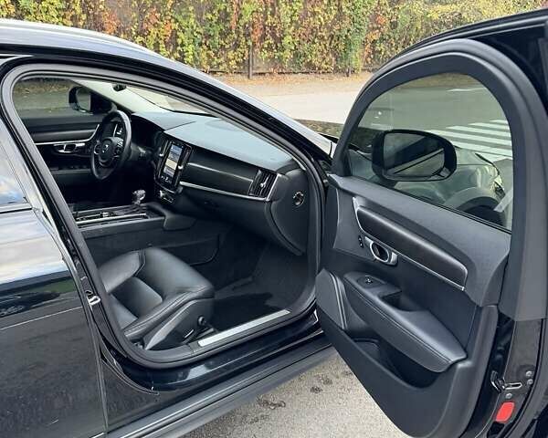 Вольво В90 2017 в Киеве на Automoto.ua Черный Вольво В90, объемом двигателя 1.97 л и пробегом 250 тыс. км за 24500 $, фото 18 на Automoto.ua