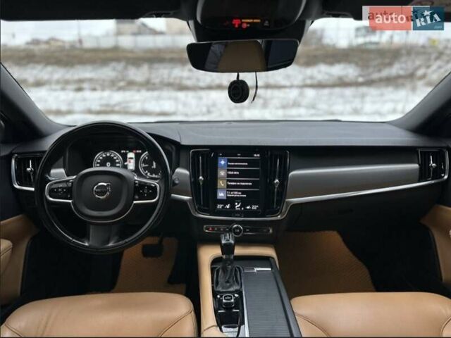 Черный Вольво В90, объемом двигателя 1.97 л и пробегом 263 тыс. км за 28900 $, фото 6 на Automoto.ua