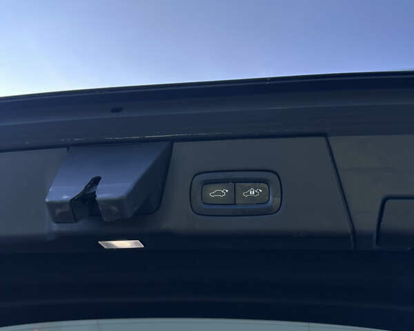 Черный Вольво В90, объемом двигателя 1.97 л и пробегом 140 тыс. км за 24999 $, фото 32 на Automoto.ua