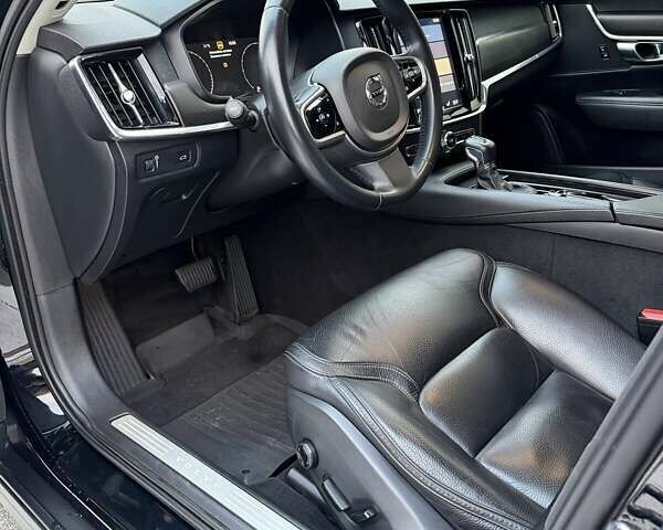 Вольво В90 2017 в Киеве на Automoto.ua Черный Вольво В90, объемом двигателя 1.97 л и пробегом 250 тыс. км за 24500 $, фото 8 на Automoto.ua