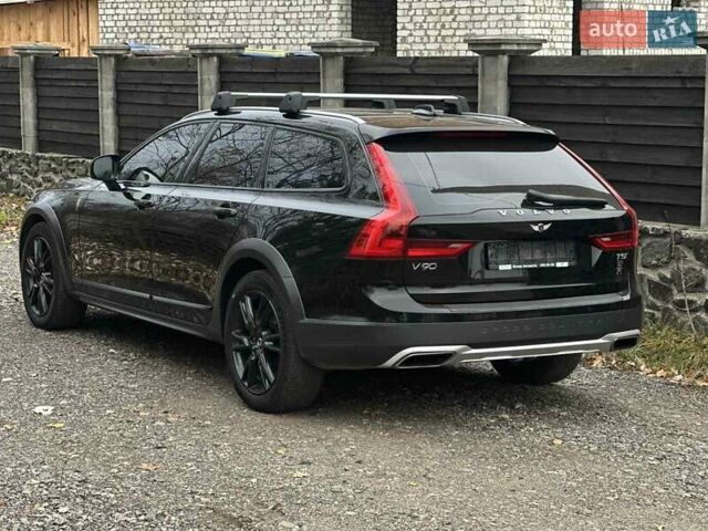 Черный Вольво В90, объемом двигателя 2 л и пробегом 152 тыс. км за 31777 $, фото 4 на Automoto.ua