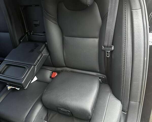 Черный Вольво В90, объемом двигателя 2 л и пробегом 152 тыс. км за 31777 $, фото 16 на Automoto.ua