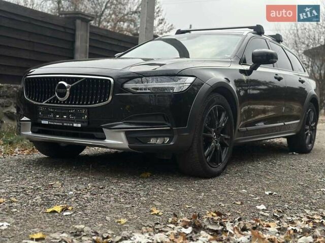 Черный Вольво В90, объемом двигателя 2 л и пробегом 152 тыс. км за 31777 $, фото 1 на Automoto.ua