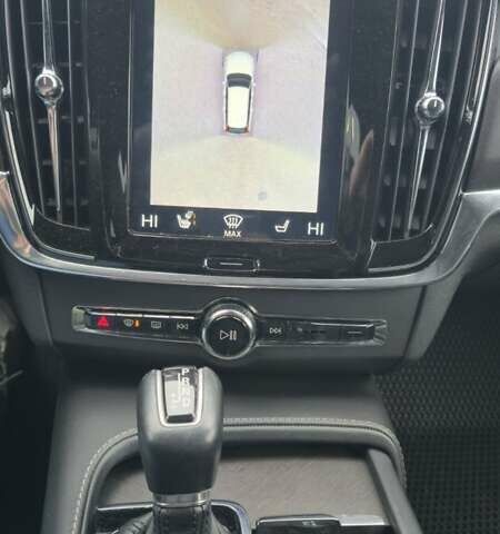 Черный Вольво В90, объемом двигателя 2 л и пробегом 115 тыс. км за 38000 $, фото 19 на Automoto.ua